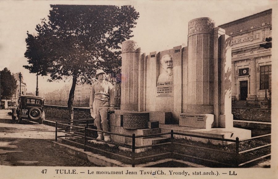 Monument Jean Tavé